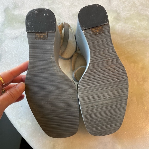 Armani wedges in dove grey leather, size 6.5. - Picture 3 of 3